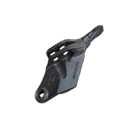 Зуб ковша боковой правый SHARK JCB 3CX/4CX/5CX (333/D8457, 400/F0345, 531/03208, 332/C4390)