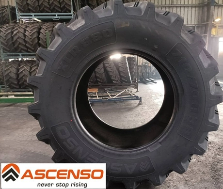 Шина с/г 710/70R38 XLR 880 178D Tubeless (Ascenso)