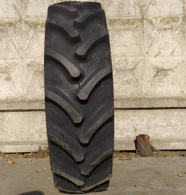 Шина с/х 320/85R24 (12.4R24) RAD85 Maximo 122A8/119B Tubeless (Trelleborg)