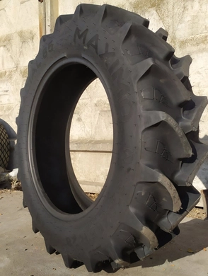 Шина с/х 320/85R28 (12.4R28) RAD85 Maximo 124A8/121B Tubeless (Trelleborg)