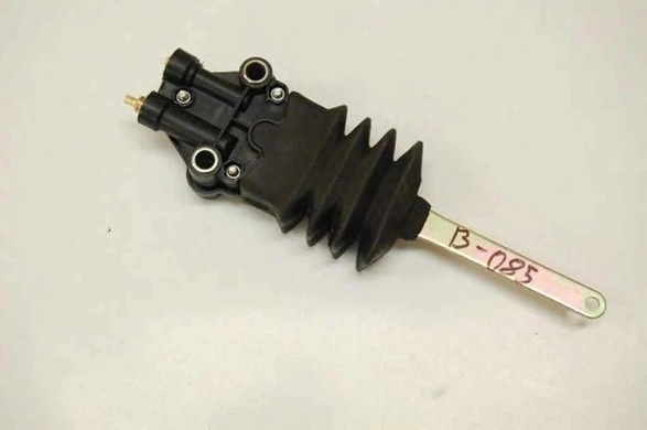 Кран уровня кабины (JMANY) RVI