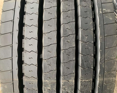 Шина 385/55R22.5 AH31 18 сл 160K M+S (Hankook) рулевые