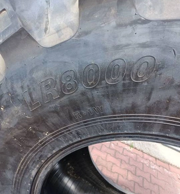 Шина с/г 800/65R32 (30.5LR32) LR-8000 181A8/181B Tubeless Leao (LingLong)