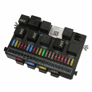 Блок центральный коммутационный (реле-предохранители) GM100