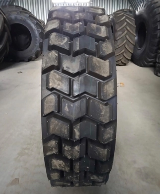 Шина 12.5/80-18 (320/80-18) TI-200 12 сл 142A8 Tubeless (Armour)