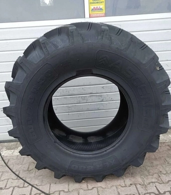 Шина с/х 600/70R30 XLR 880 152D Tubeless (Ascenso)