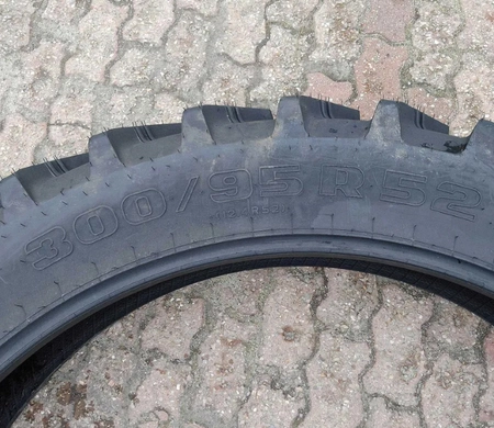 Шина с/г 300/95R52 TDR 900 Steel Belted 156D Tubeless (Ascenso)