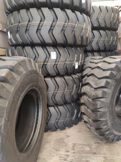 Шина 17.5-25 L3/E3 16 сл 158B Tubeless (Armour)